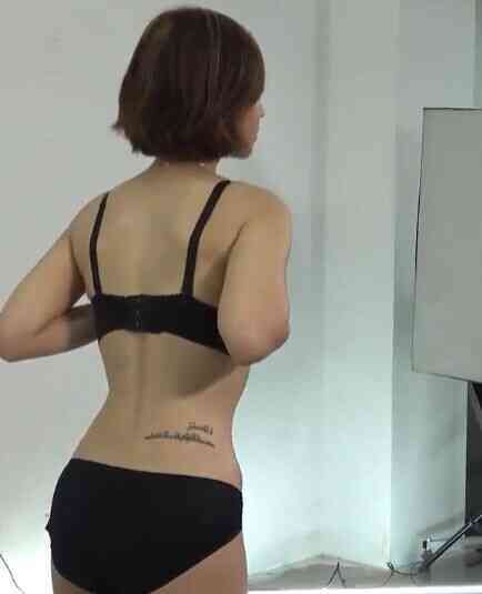 漂亮性感的模特姐妹海报剧照